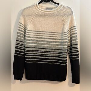 5/$15 Carolyn Taylor. Size M.